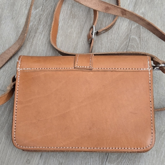 Vintage Tan Cognac 100% Leather Crossbody Shoulder Adjustable Strap Bag - Picture 3 of 8